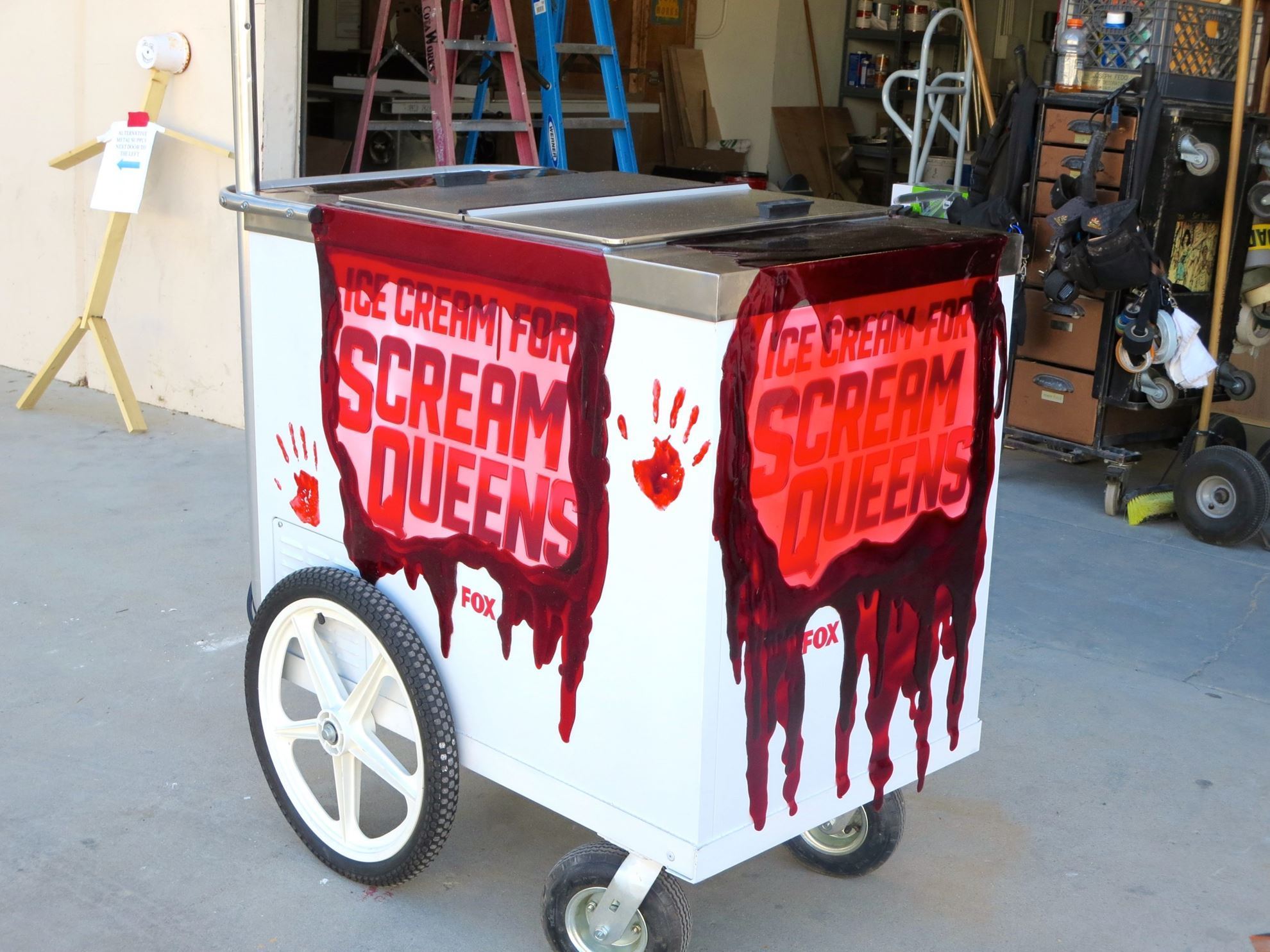 Picture of Ice Cream Pushcart w/ Bicycle Wheels – 515